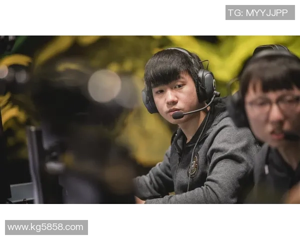 RNG以90分稳居世界冠军杯积分榜首位争夺荣耀之路再添动力